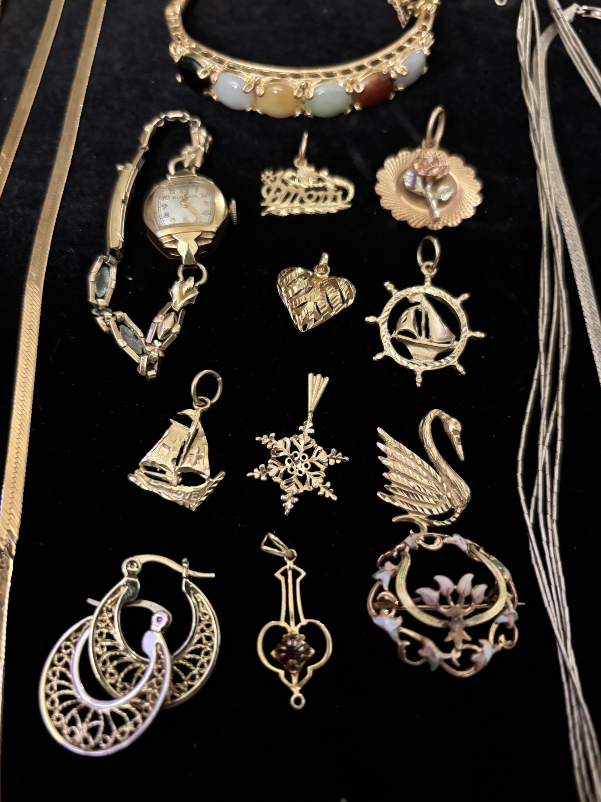 Estate sale items and antiques in Oakland County Michigan